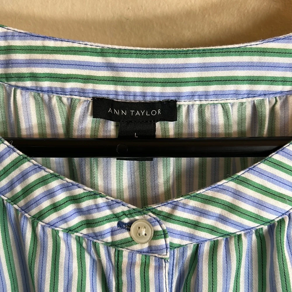 Ann Taylor Green/Blue/White Stripe Blouse. Size Large - Picture 4 of 7